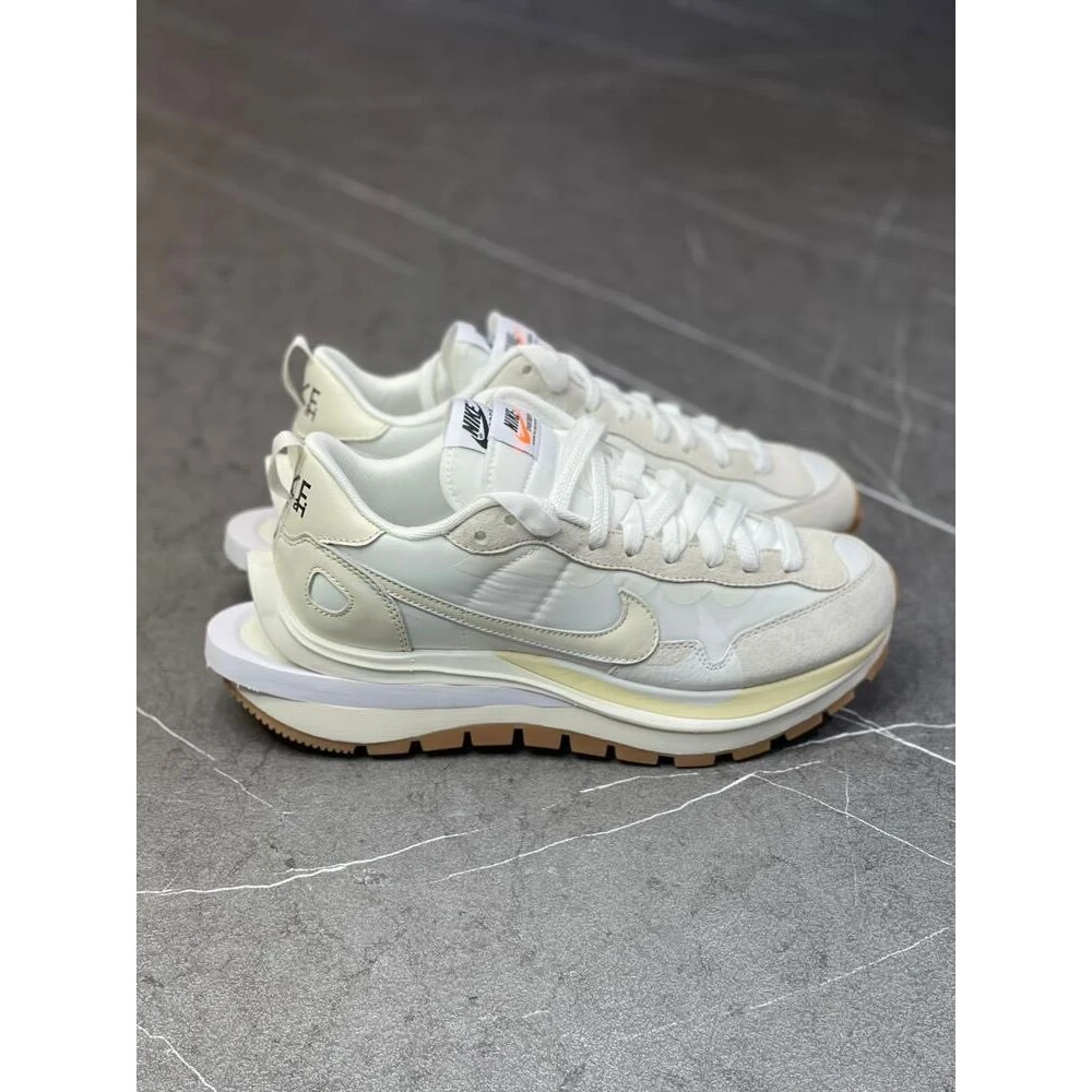 Nike Sacai White